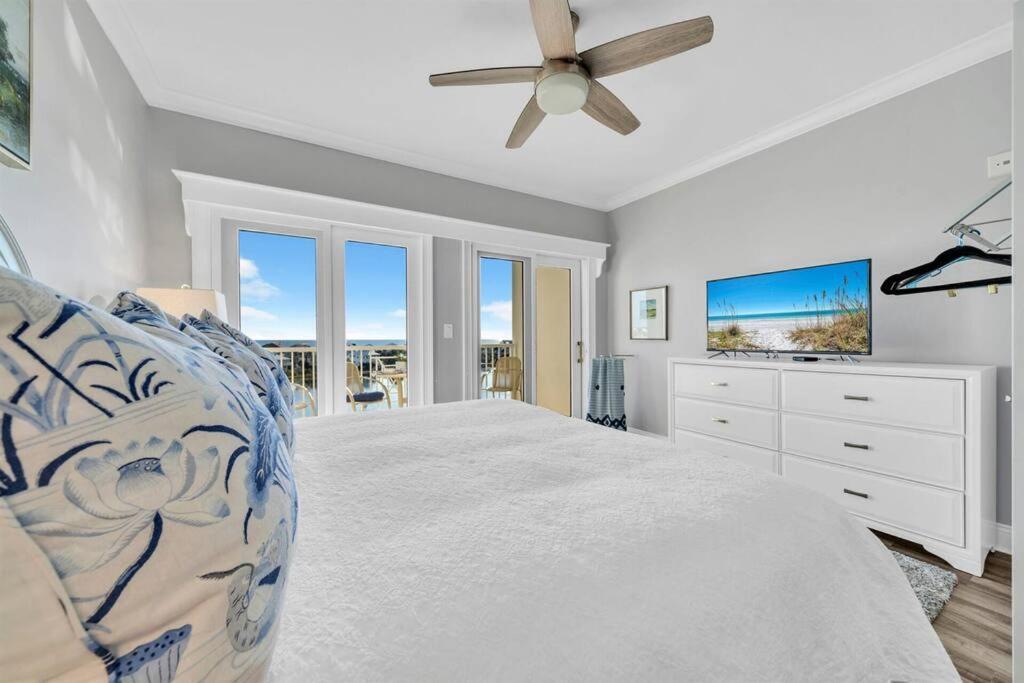 Apartment Carillon 508 Life Is Better At The